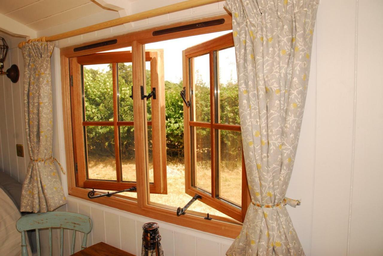 Bed and Breakfast Sindles Farm Эмсворт Экстерьер фото